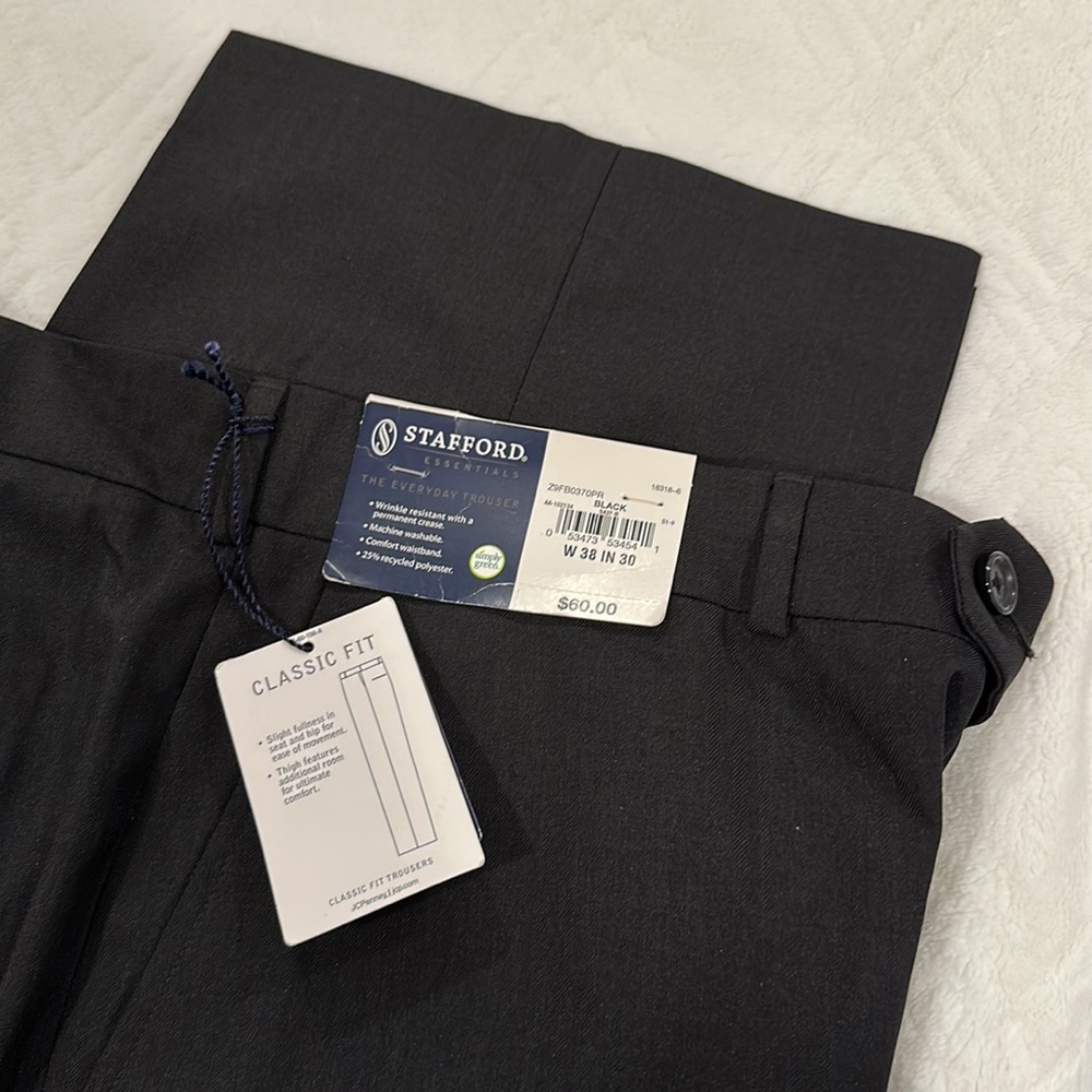 Stafford Men’s Dress Pants W38 L30 Wrinkle Resistant Black Comfort Waistband